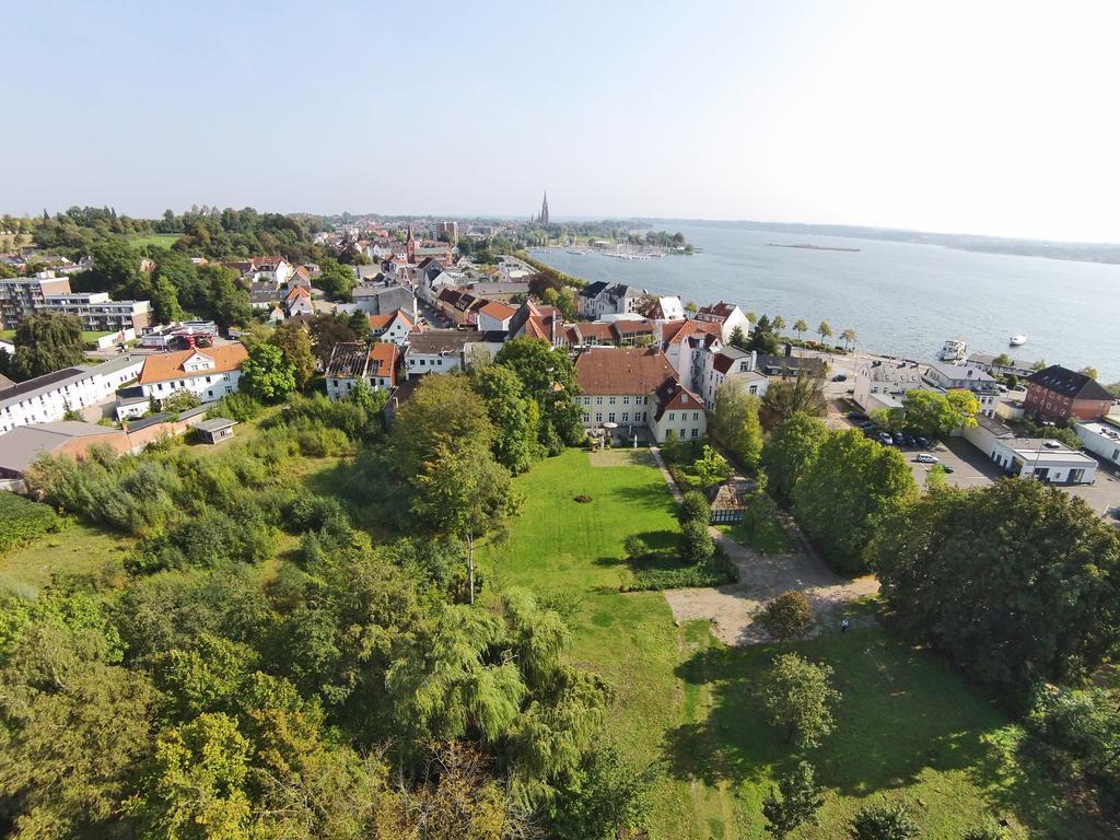 Hotel Zollhaus Schleswig Buitenkant foto