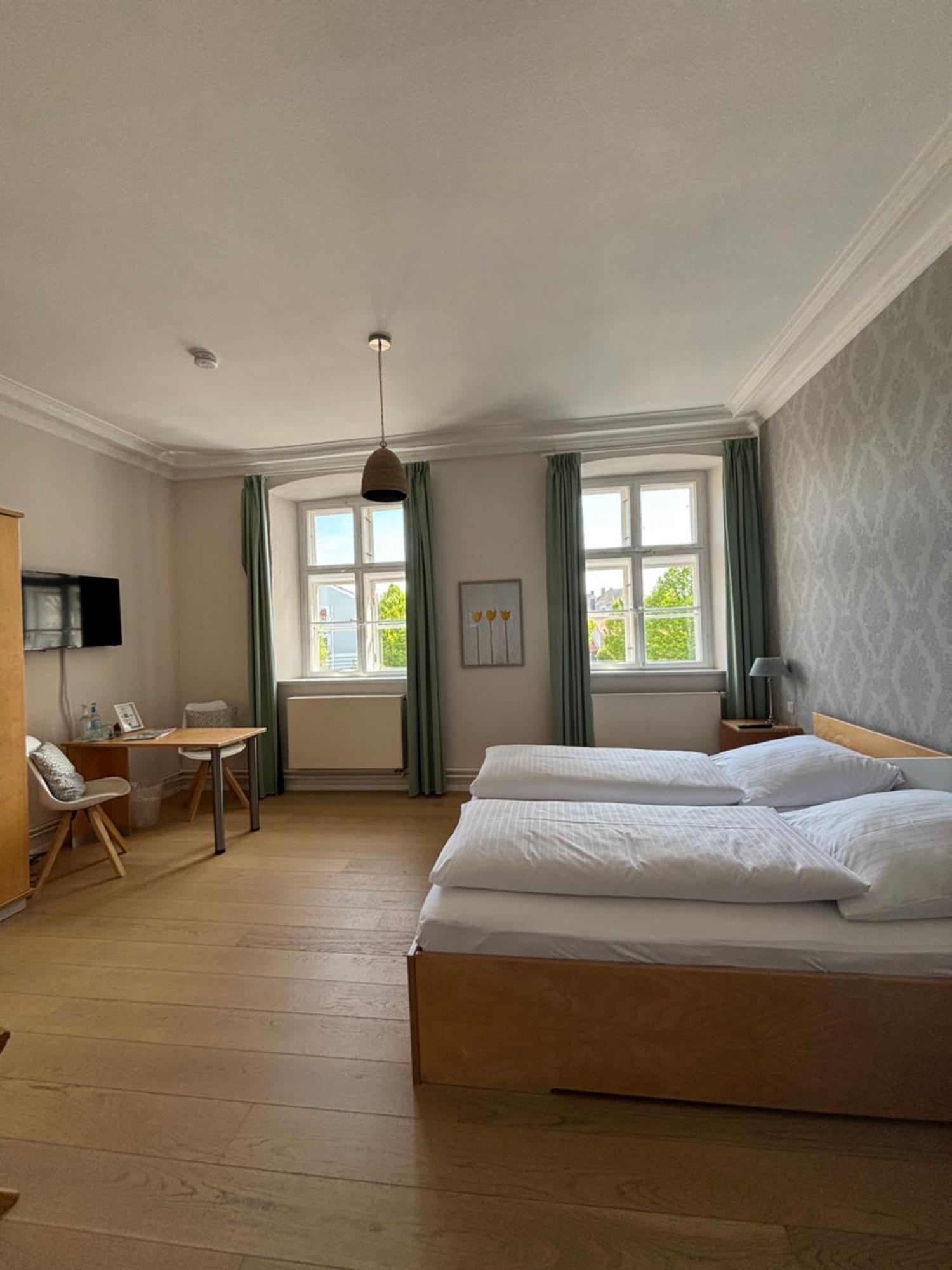 Hotel Zollhaus Schleswig Buitenkant foto