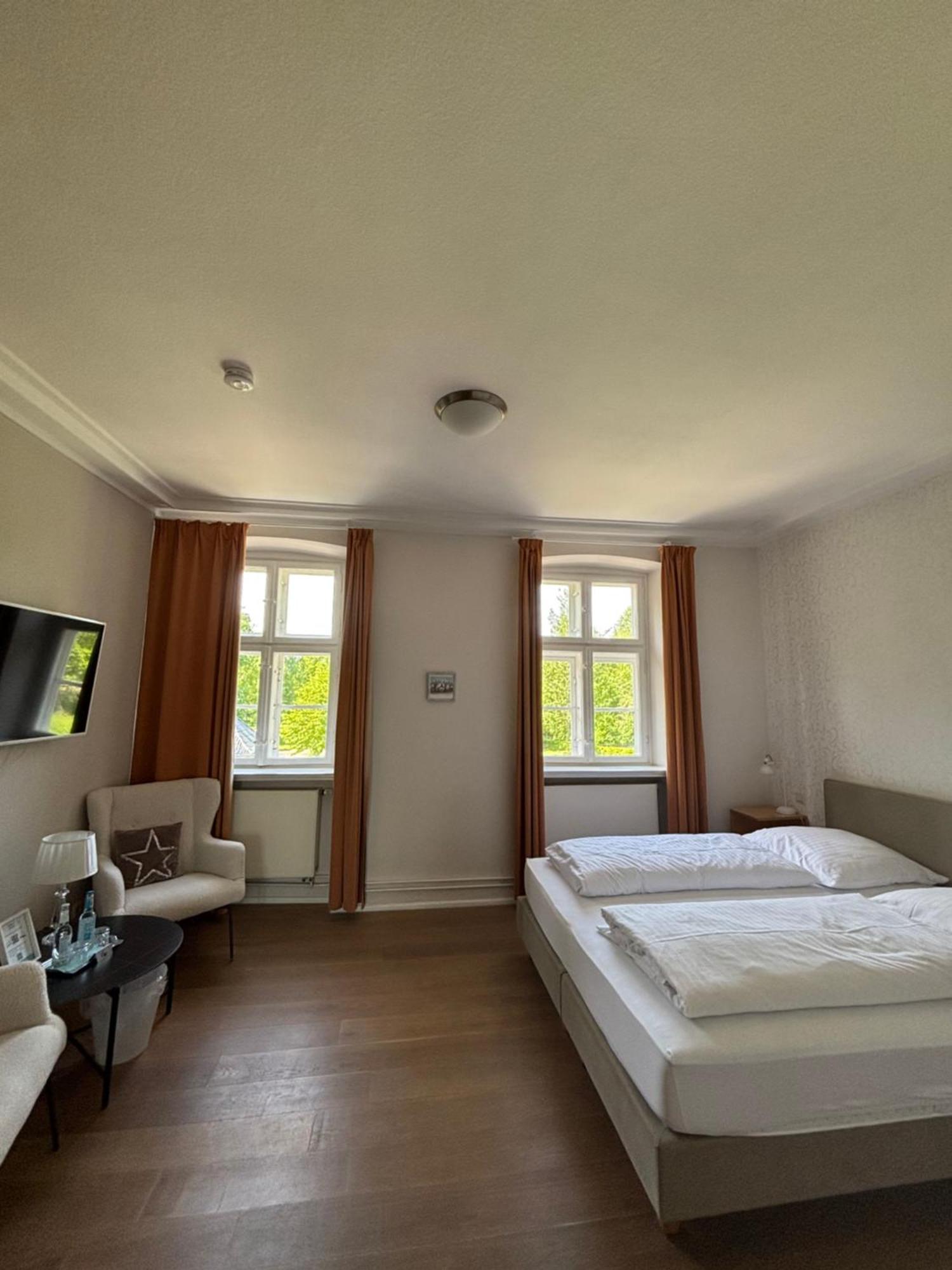 Hotel Zollhaus Schleswig Buitenkant foto